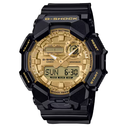 Ga van kracht naar kracht. Maak een gedurfd en zelfverzekerd statement met een G-SHOCK in opvallend zwart en goud. 

De volledig zwarte behuizing, stoer als elke G-SHOCK, glinstert met goudkleurige accenten en gespiegelde texturen voor een look die totaal gedurfd en toch uiterst cool is. 

De GA-010GGB-1A9 heeft een wijzerplaat die helemaal glanst in de onmiskenbare kleur van goud, dankzij de stralende goudkleurige dampafzetting en goudkleurige LCD-spiegel. De horlogeband en kast zijn afgewerkt met een glanzende coating voor een strakke, glanzende look. 

