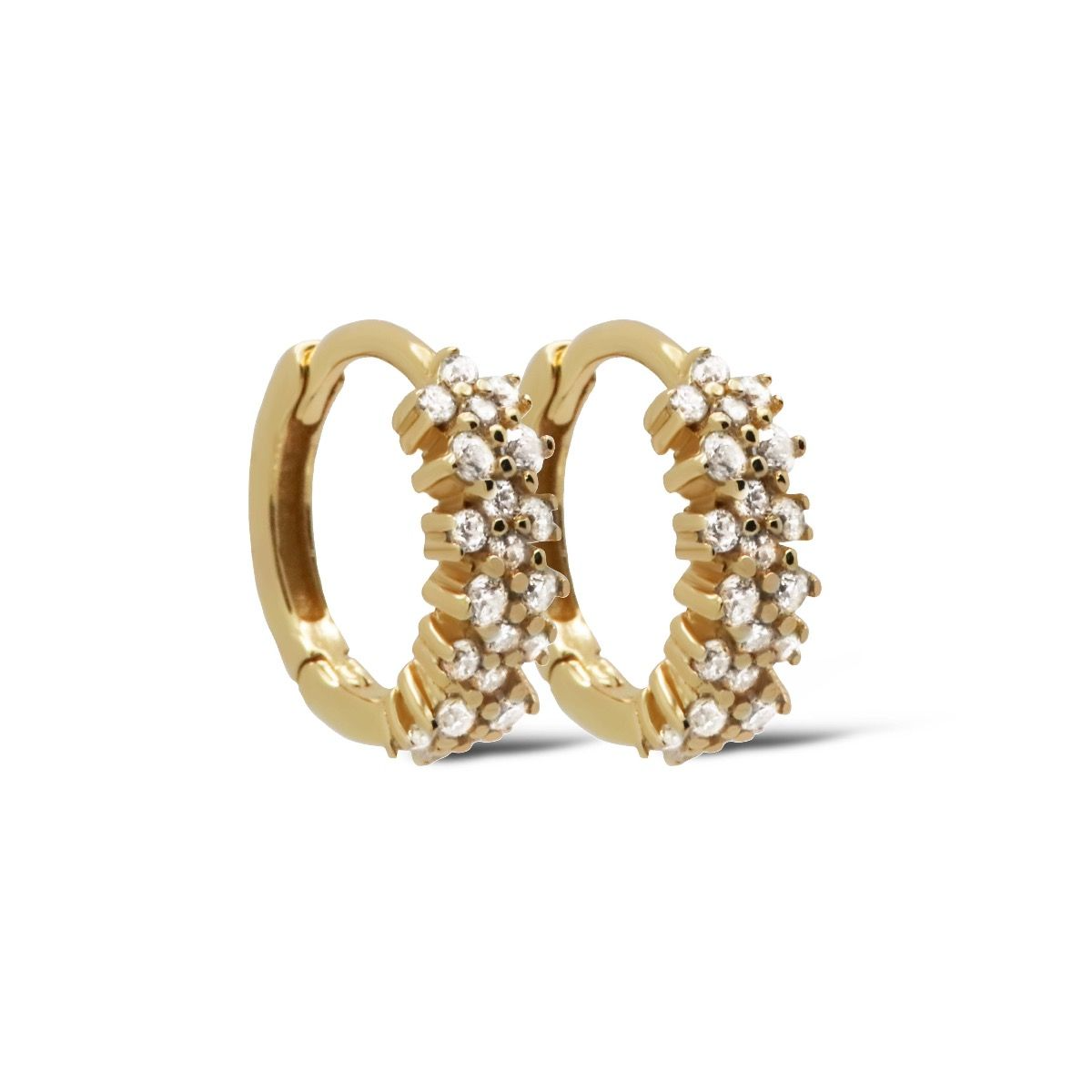 Voeg een vleugje elegantie toe met de Karma Hinged Hoops ROMAN 12MM Goldplated, modelnummer KAR-H566GP. Deze gouden creolen uit de categorie sieraden stralen verfijning uit en zijn perfect voor elke gelegenheid. Hun tijdloze ontwerp maakt ze eenvoudig te combineren. Draag ze solo voor een subtiele look of combineer met andere oorbellen voor een gedurfde stijl.