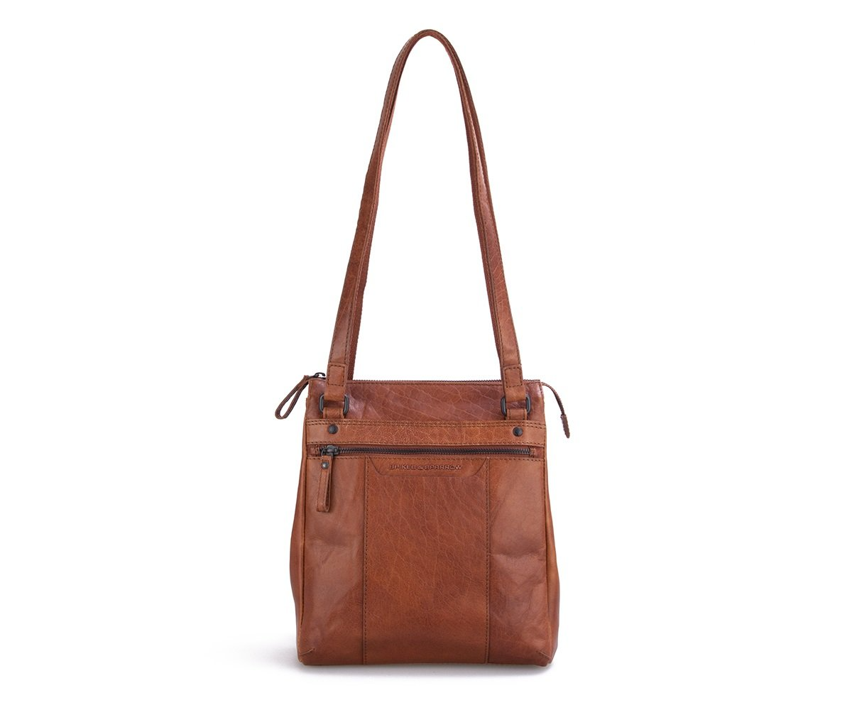 Deze Spikes&Sparrow rugtas in de kleur brandy heeft een stoer en stijlvol design met handige features zoals een verstelbare schouderband en meerdere vakken voor het opbergen van al je essentials. Draag deze rugtas zowel casual over één schouder als chique als crossbody. Een veelzijdige en trendy toevoeging aan je tassencollectie!