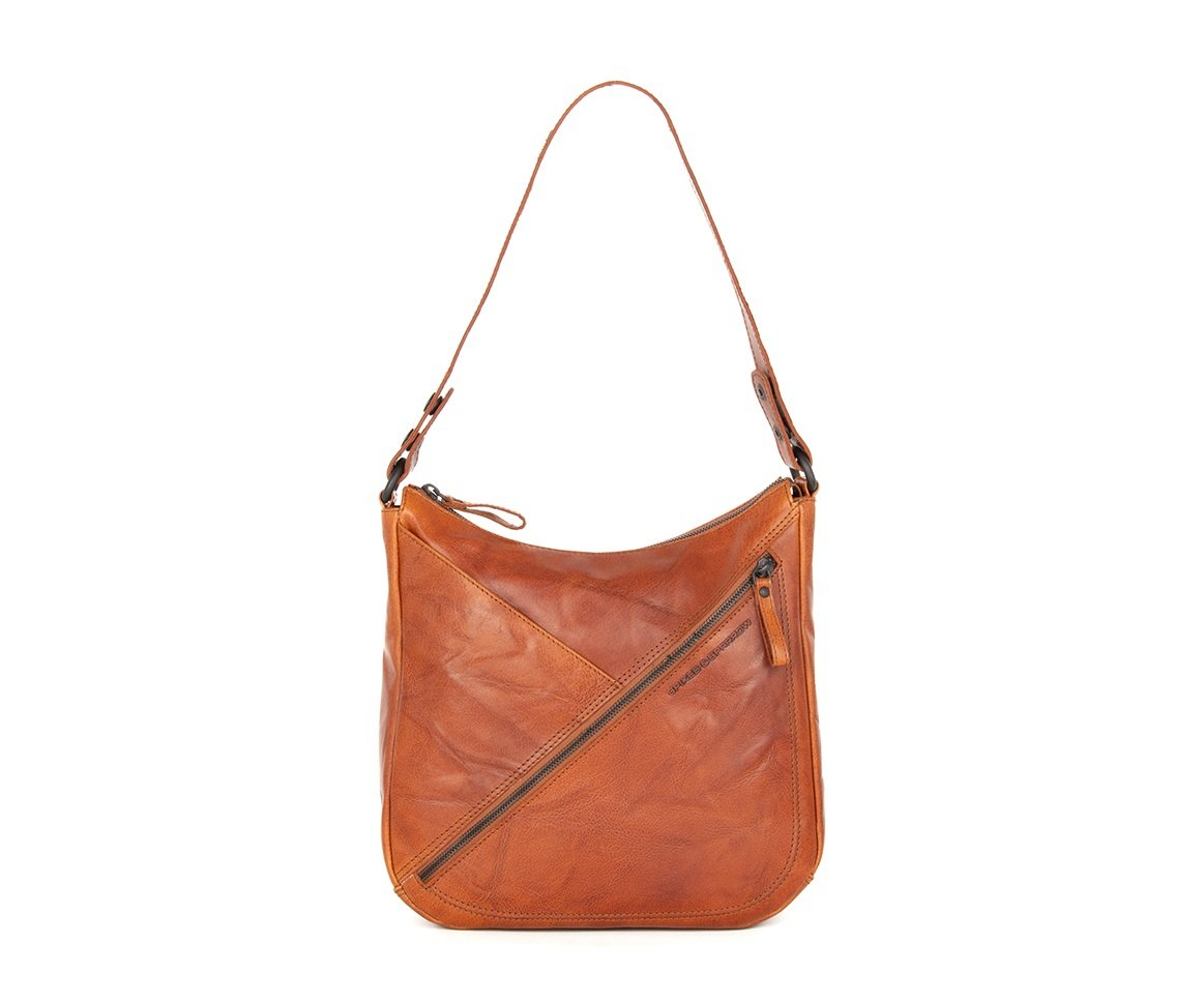 Spikes & Sparrow Schoudertas ‘Lillia’ – Bronco Leer |

De Spikes & Sparrow Lillia tas is een stijlvolle én functionele leren tas, perfect voor dagelijks gebruik. Gemaakt van hoogwaardig bronco leer, dat bekend staat om zijn natuurlijke uitstraling en duurzame kwaliteit.

Met zowel een korte afneembare riem als een lange verstelbare schouderriem, kun je deze tas dragen als handtas, schoudertas of crossbody – helemaal zoals jij wilt.

Kenmerken:

Kleur: D. Brown

Modelnaam: Lillia

Materiaal: Natuurlijk gelooid bronco leer

Afmetingen:

Hoogte: 28 cm

Breedte: 28 cm

Diepte: 7 cm

Indeling buitenkant:

Handig steekvak aan de voorzijde – ideaal voor je telefoon

Ritsvak aan de achterzijde – veilig en snel toegankelijk

Korte afneembare draagriem – stijlvol in de hand of over de arm

Lange afneembare én verstelbare schouderband – comfortabel crossbody te dragen

Indeling binnenkant:

Steekvak – voor je smartphone of kleine items

Ritsvak – voor veilig opbergen van waardevolle spullen

Deze Lillia tas van Spikes & Sparrow is compact, praktisch en elegant – perfect voor de vrouw die houdt van functioneel design met een stoere, leren look.