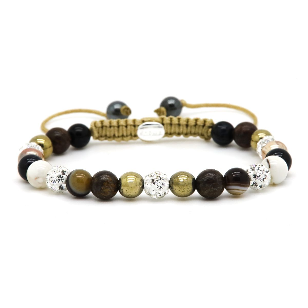 De Karma armband Spiral ENORA XS met modelnummer 80176 is een stijlvol sieraad met witte kristallen, ontworpen als een elegante armband. Perfect voor zowel casual als chique gelegenheden. Draag hem solo voor een subtiele uitstraling of combineer met andere armbanden voor een trendy look. Een must-have accessoire voor elke sieradencollectie. Categorie: JEWEL, Type: BRACELET.
