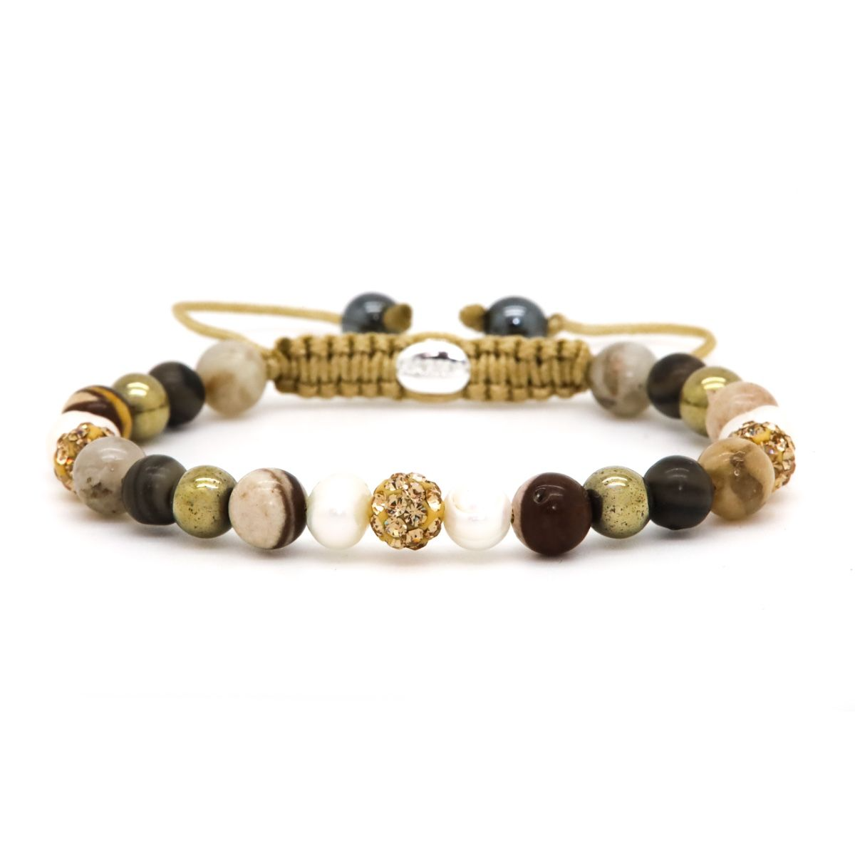 De Karma armband Spiral ISA XS (goud kristal), modelnummer KAR-80195, is een stijlvolle armband. Het combineert elegantie met een vleugje luxe dankzij de gouden kristallen. Draag hem solo voor een minimalistische look of combineer met andere armbanden voor een trendy gelaagd effect. Perfect voor elke gelegenheid.