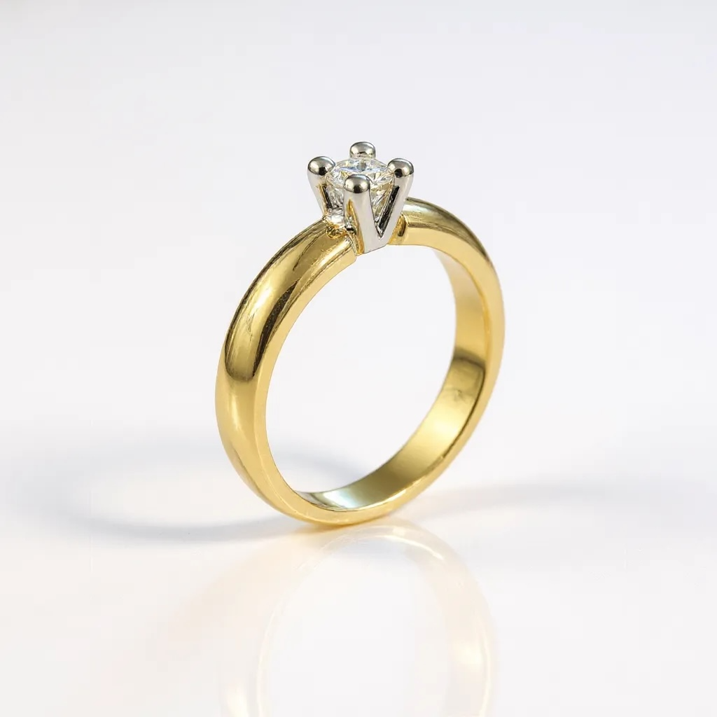 Deze prachtige ring. Gemaakt van 14K goud, bevat hij een heldere diamant met een gewicht van 0.09 karaat. Draag deze elegante ring solo voor een verfijnde uitstraling of combineer met andere sieraden voor een stijlvolle, gelaagde look. Perfect voor elke gelegenheid!