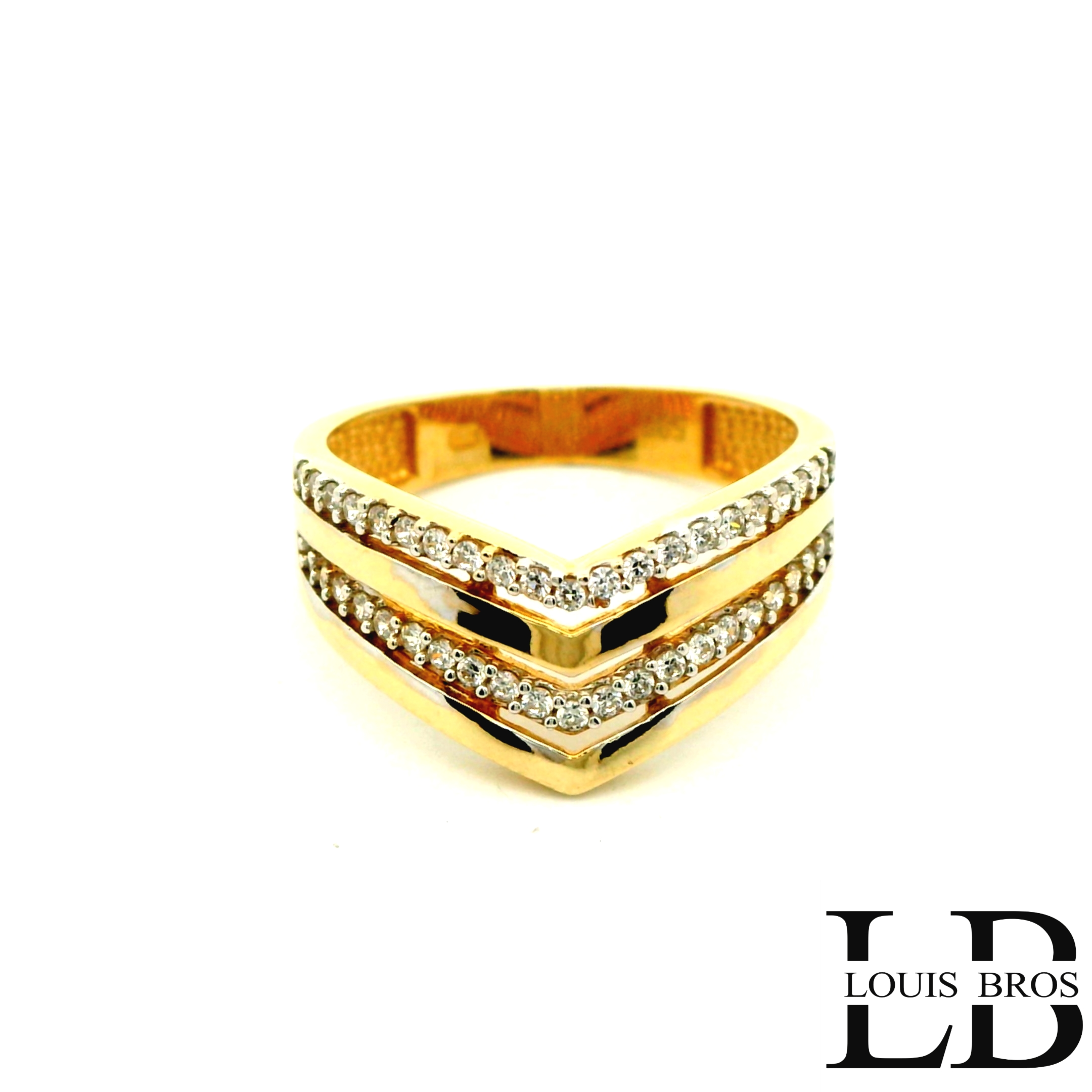 Deze elegante ring is vervaardigd uit 14 karaat bicolor goud (2.93 gr), een stijlvolle combinatie van wit- en geelgoud. Het tijdloze ontwerp wordt verfraaid met sprankelende zirkonia’s, die de ring een luxe en verfijnde uitstraling geven. Dankzij de subtiele glans en het contrasterende kleurenspel van het goud is dit sieraad zowel modern als klassiek, en geschikt voor iedere gelegenheid.

De ring is perfect als cadeau voor een bijzonder moment, maar ook als stijlvolle aanvulling op je dagelijkse look.

 Materiaal: 14 karaat goud (bicolor)
 Steen: Zirkonia
 Stijl: Elegant, tijdloos en veelzijdig.
De ring is verkrijgbaar in meerdere afmetingen.