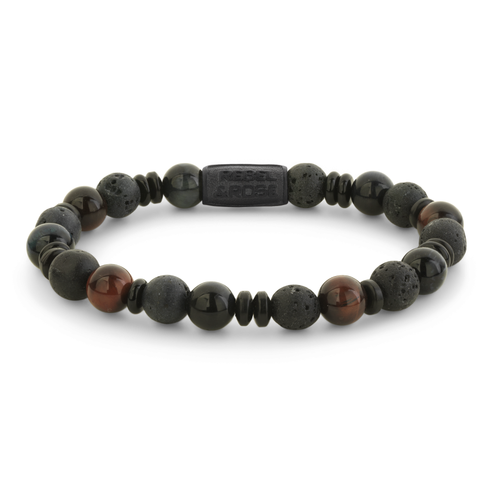 Binnen ons brede assortiment zult u zeker slagen voor een sieraad of horloge! Tevens zijn we specialist in trouwringen, verlovingsringen en zegelringen. Bekijk