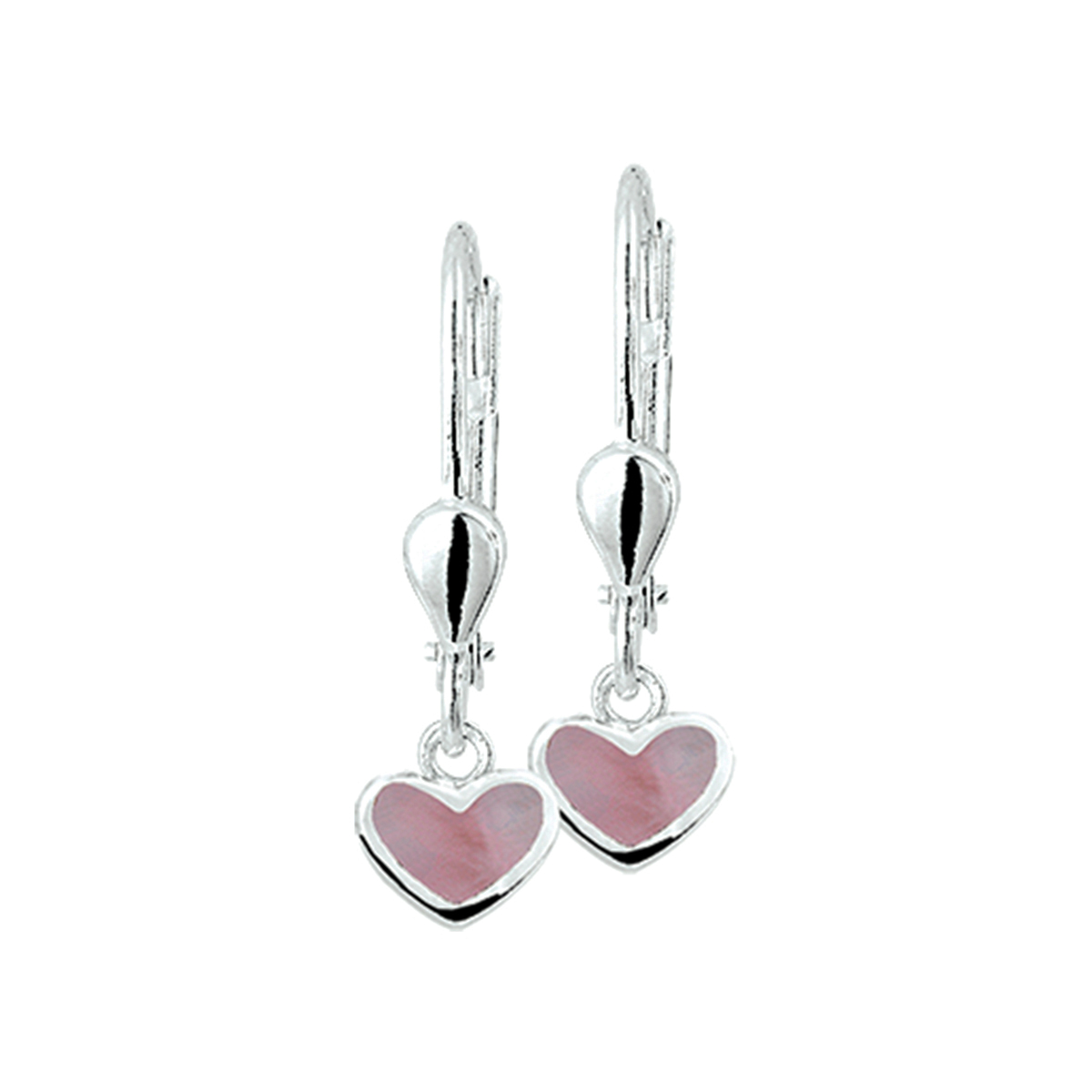 Zilveren oorhangers met een hartje van roze parelmoer. De oorhangers zijn onderdeel van een set.