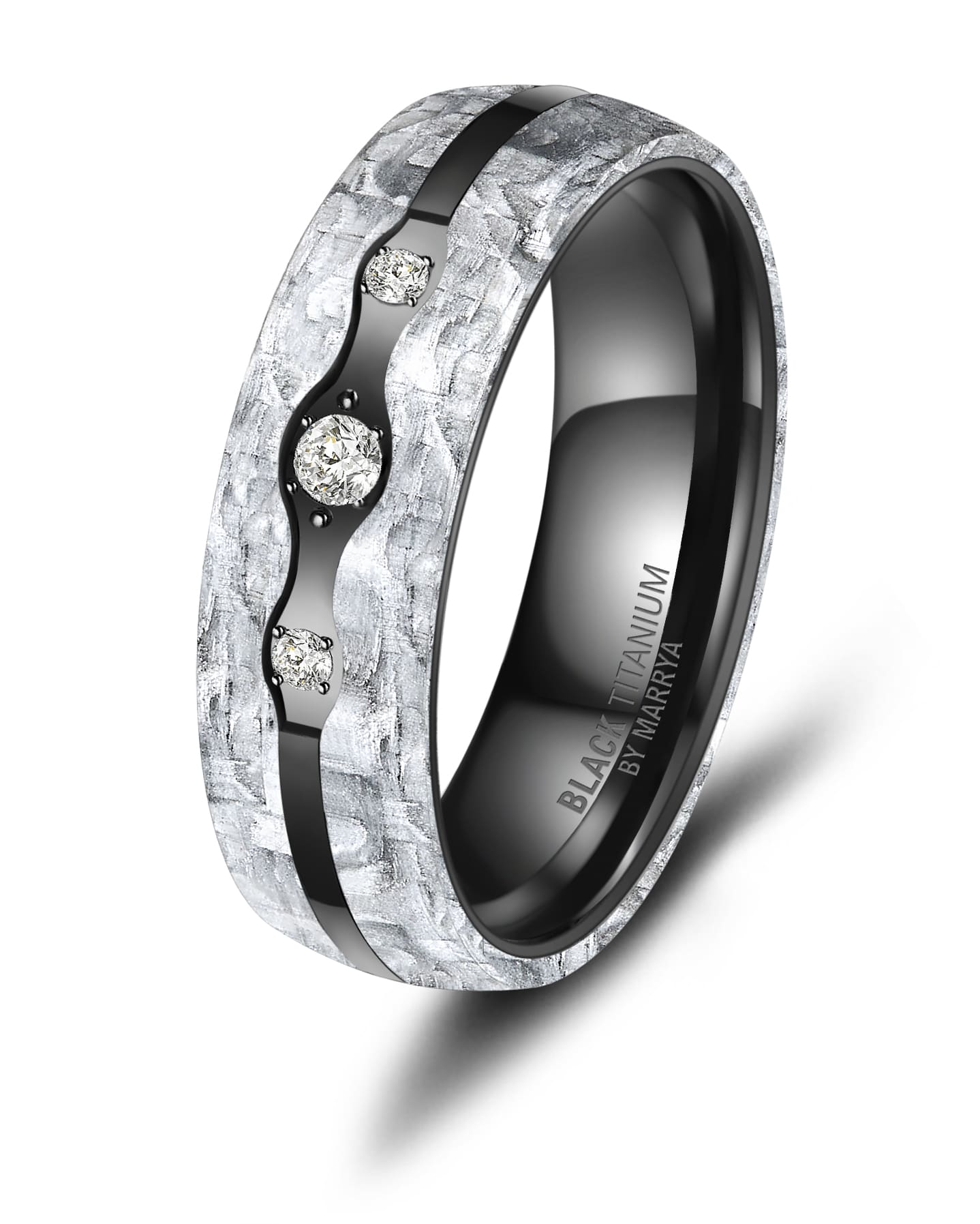 Marrya Black Titanium/Carbon ring met zirkonia steen D-BT-11-56
-Productie van hoge kwaliteit. Black Titanium bestaat uit 51% zirkonium en 49% titanium
-Black Titanium wordt zwart door een verwarmingsproces. Geen zwarte kleur door middel van coating.
-Hoge kwaliteit
-Black Titanium is een zeer licht en hard materiaal (extreme hardheid)
-Afwijkende maten ook leverbaar
-Zeer goede huidtolerantie
-Geen scherpe randen
-Alle ringen zijn aan de binnenkant gewelfd