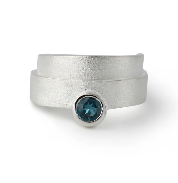 Zilveren ring met London Bleu Topaas 5 mm mt 18.5