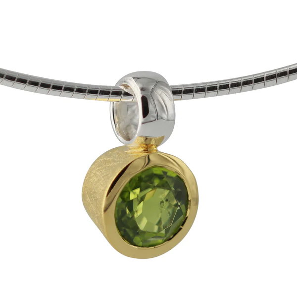 Zilver hanger verguld 18 krt met Peridoot