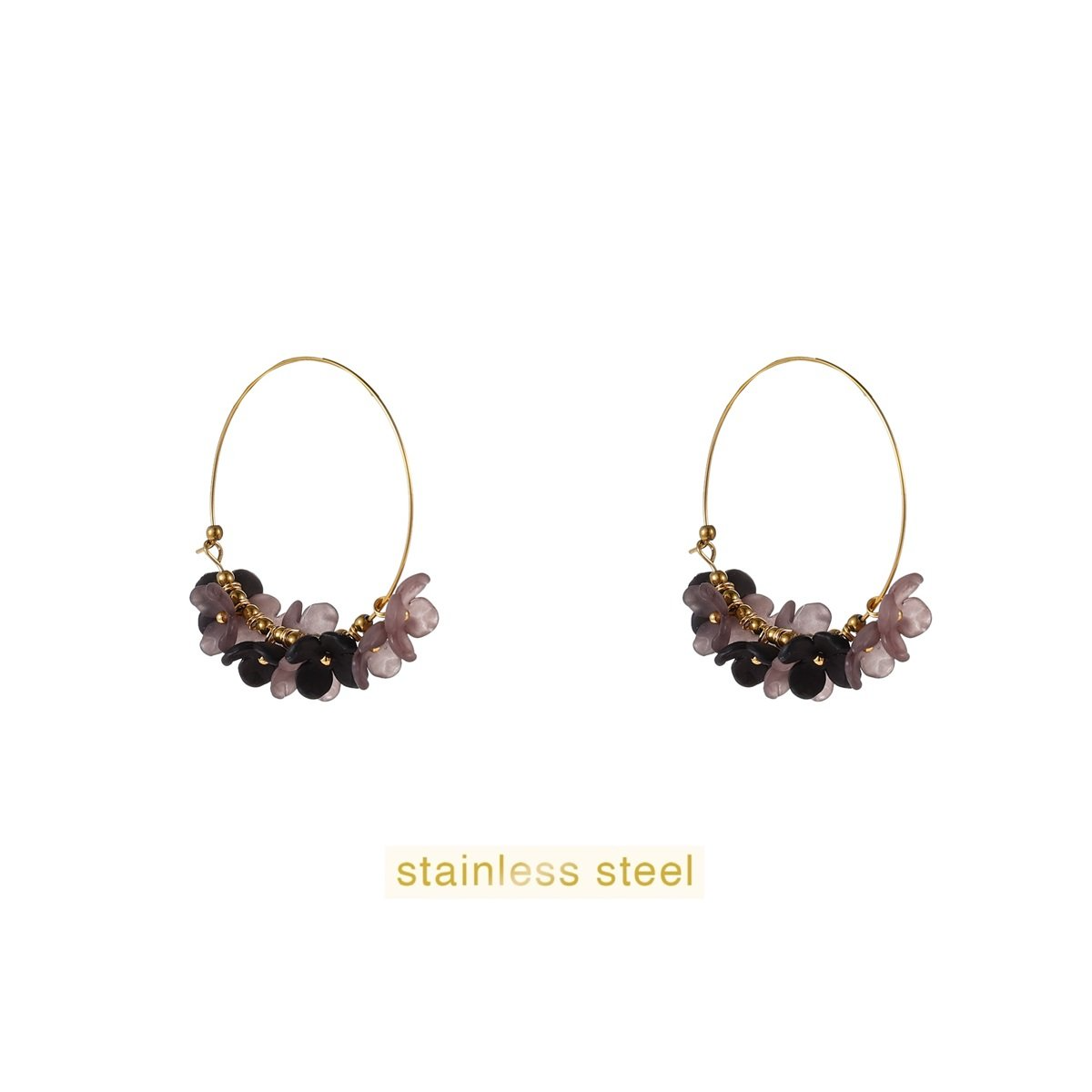 De Day & Eve oorringen Flower Hoop zijn goud en zwart, modelnummer E56449-1. Deze elegante creolen zijn perfect voor elke gelegenheid. Combineer ze met casual of chique outfits voor een verfijnde look. Draag ze los of in combinatie met andere sieraden voor een persoonlijke touch in je stijl.