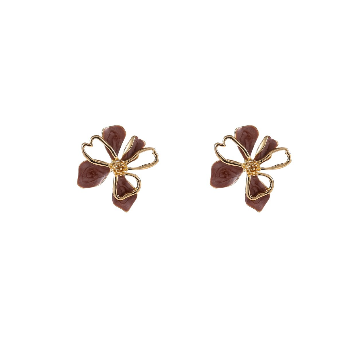 De Day & Eve oorstekers Flower Stud - Bruin E55028-2 zijn stijlvolle oorbellen. Deze oorstekers zijn ontworpen in de vorm van bloemen en voegen een elegante touch toe aan elke look. Draag ze bij zowel casual als chique outfits voor een verfijnde uitstraling. Perfect voor dagelijks gebruik of speciale gelegenheden.