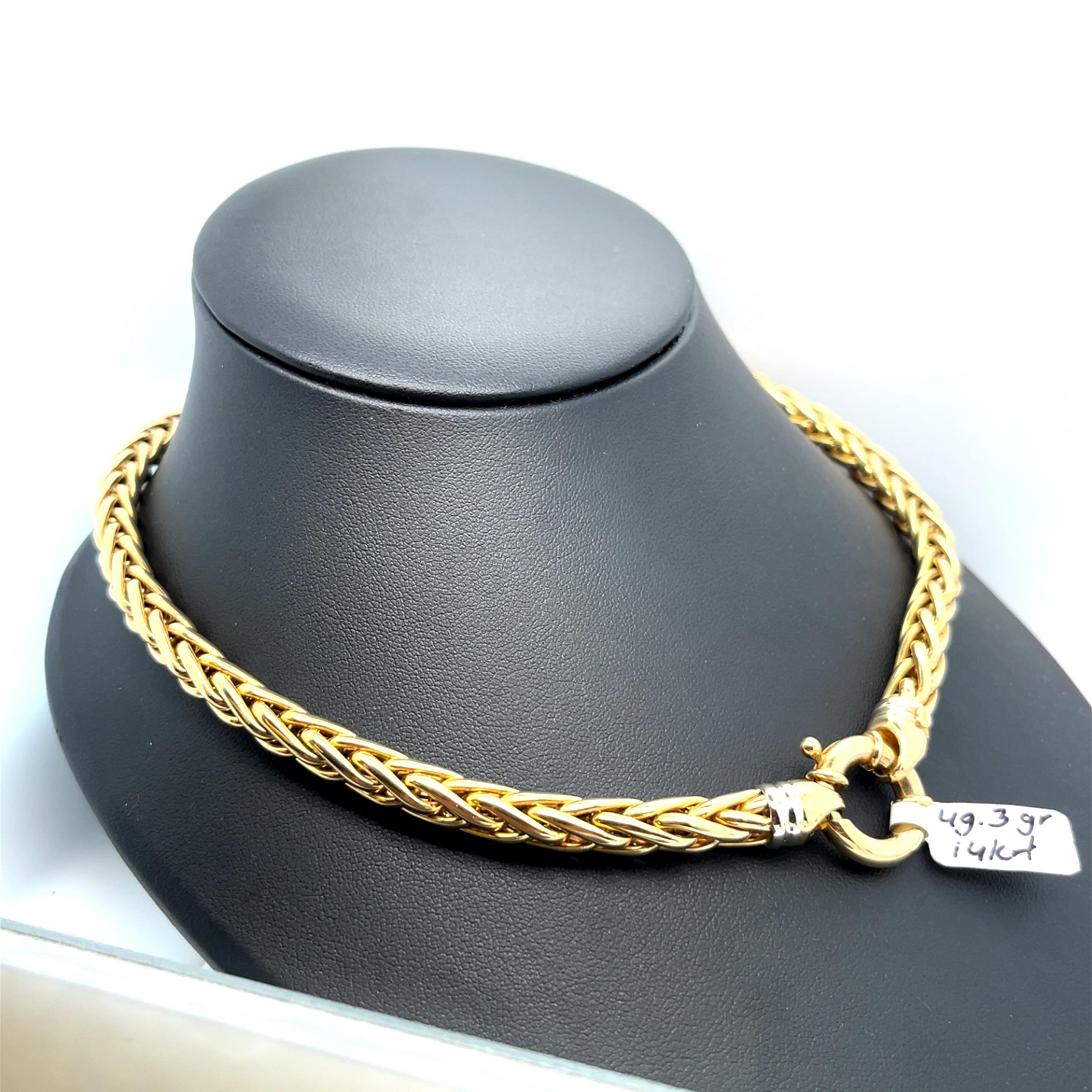 Occasion vossenstaart collier 14 karaat geel goud met springslot
eventueel met bijbehorende armband
gewicht: 49.35gram
gehalte: 14 karaat