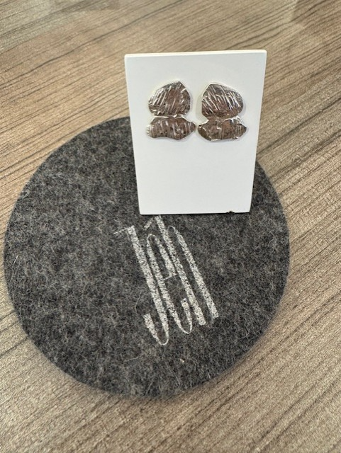 zilveren oorbel vrije vorm