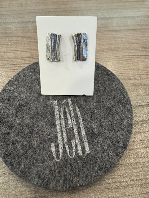 Zilveren oorsteker van Jeh Jewels.