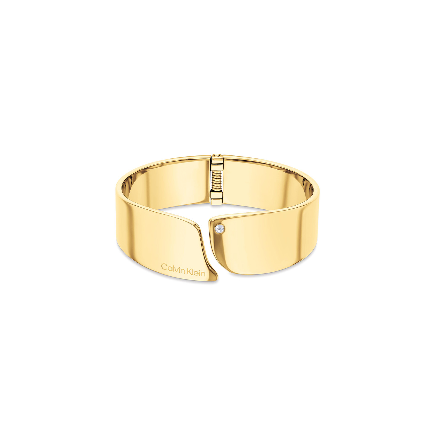 Calvin Klein CJ35000657 Dames Bangle Staal
Deze stalen dames bangle van Calvin Klein met nr CJ35000657 heeft een sierlijk uiterlijk. De goudkleurige stijve armband is open aan de bovenkant, heeft ronde vormen, is glimmend en heeft een kristal aan 1 kant en is geschikt voor een pols van 17,5cm, door de opening is de maat iets aan te passen. Leuk te combineren met andere sieraden uit de serie van Calvin Klein.

OVER CALVIN KLEIN
Calvin Klein is een wereldwijd lifestylemerk dat gewaagde, vooruitstrevende idealen en een verleidelijke, vaak minimalistische, esthetiek nastreeft. Calvin Klein werd groot in de jaren 70 door haar mode- en merkjeans collecties. In de jaren 80 lanceerde Calvin Klein haar spraakmakende ondergoed dat uitdrukkelijk van logo &rsquo;s voorzien was. Vanwege het grote succes is het merk ook succesvol uitgerold in Accessoires, Parfums, Home, Brillen, Golf, Horloges en Sieraden.
Sinds de oprichting in 1968 door Calvin Klein, heeft het merk haar reputatie opgebouwd als leider in de Amerikaanse mode, dankzij een cleane esthetiek en innovatieve ontwerpen. Calvin Klein wil haar publiek verleiden en inspireren door middel van provocerende beelden en opvallende ontwerpen die prikkelen. 

SPECIFICATIES:
- Stalen dames bangle
- 17,5cm
- Goudkleurig
- Glimmend