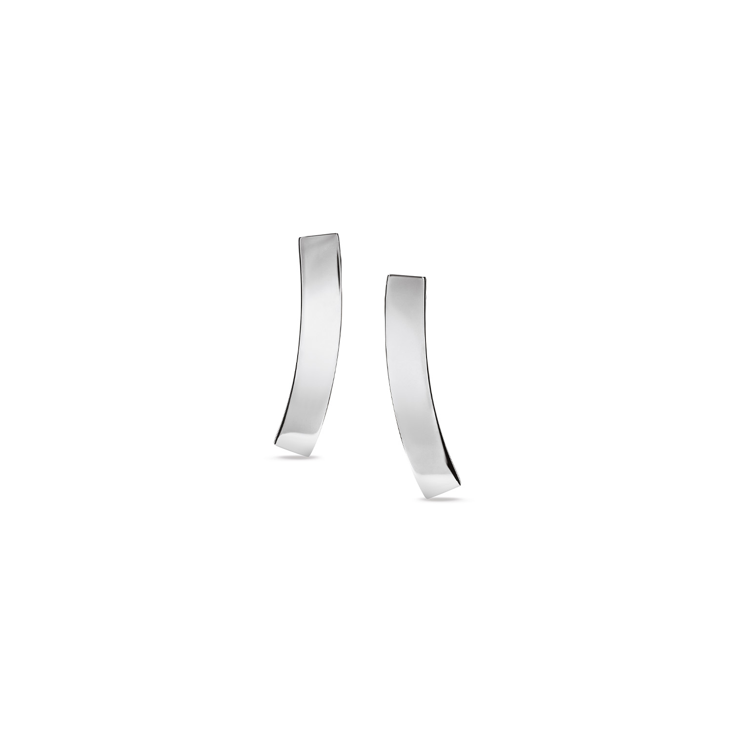Calvin Klein CJ35000849 Dames Oorsieraad Staal
Deze stalen dames oorsieraden van Calvin Klein met nr CJ35000849 hebben een strakke iconische vorm. De zilverkleurige oorstekers bungelen aan de oorlel en hebben een pousette. Gepolijst en langwerpig, echte blikvangers. Leuk te combineren met andere sieraden uit de serie van Calvin Klein.

OVER CALVIN KLEIN
Calvin Klein is een wereldwijd lifestylemerk dat gewaagde, vooruitstrevende idealen en een verleidelijke, vaak minimalistische, esthetiek nastreeft. Calvin Klein werd groot in de jaren 70 door haar mode- en merkjeans collecties. In de jaren 80 lanceerde Calvin Klein haar spraakmakende ondergoed dat uitdrukkelijk van logo ’s voorzien was. Vanwege het grote succes is het merk ook succesvol uitgerold in Accessoires, Parfums, Home, Brillen, Golf, Horloges en Sieraden.
Sinds de oprichting in 1968 door Calvin Klein, heeft het merk haar reputatie opgebouwd als leider in de Amerikaanse mode, dankzij een cleane esthetiek en innovatieve ontwerpen. Calvin Klein wil haar publiek verleiden en inspireren door middel van provocerende beelden en opvallende ontwerpen die prikkelen. 

SPECIFICATIES:
- Stalen dames oorhangers
- Iconisch
- Zilverkleurig
- Glimmend