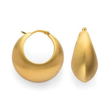 Bastian | Zilver vergulde oorringen, modelnummer 47390, zijn elegante creolen van een niet gespecificeerd merk. Deze oorringen passen perfect bij elke gelegenheid. Combineer ze met zowel casual als formele outfits voor een verfijnde uitstraling. Het zilver vergulde ontwerp voegt een tijdloze charme toe en maakt ze ideaal voor dagelijks gebruik of speciale gelegenheden.