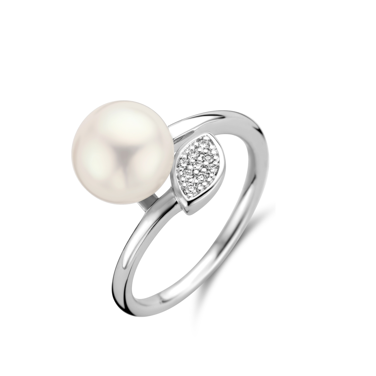 De Wit Gouden Ring is een prachtige sierlijke ring met een zoetwaterparel en briljant van 0.045ct. Perfect om solo te dragen voor een verfijnde uitstraling of te combineren met andere ringen voor een trendy look.