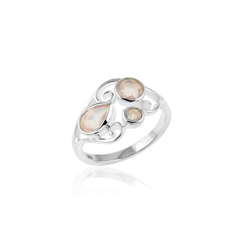 Sterling Zilveren ring met verschillend slijpsel Rozen kwarts natuursteen.