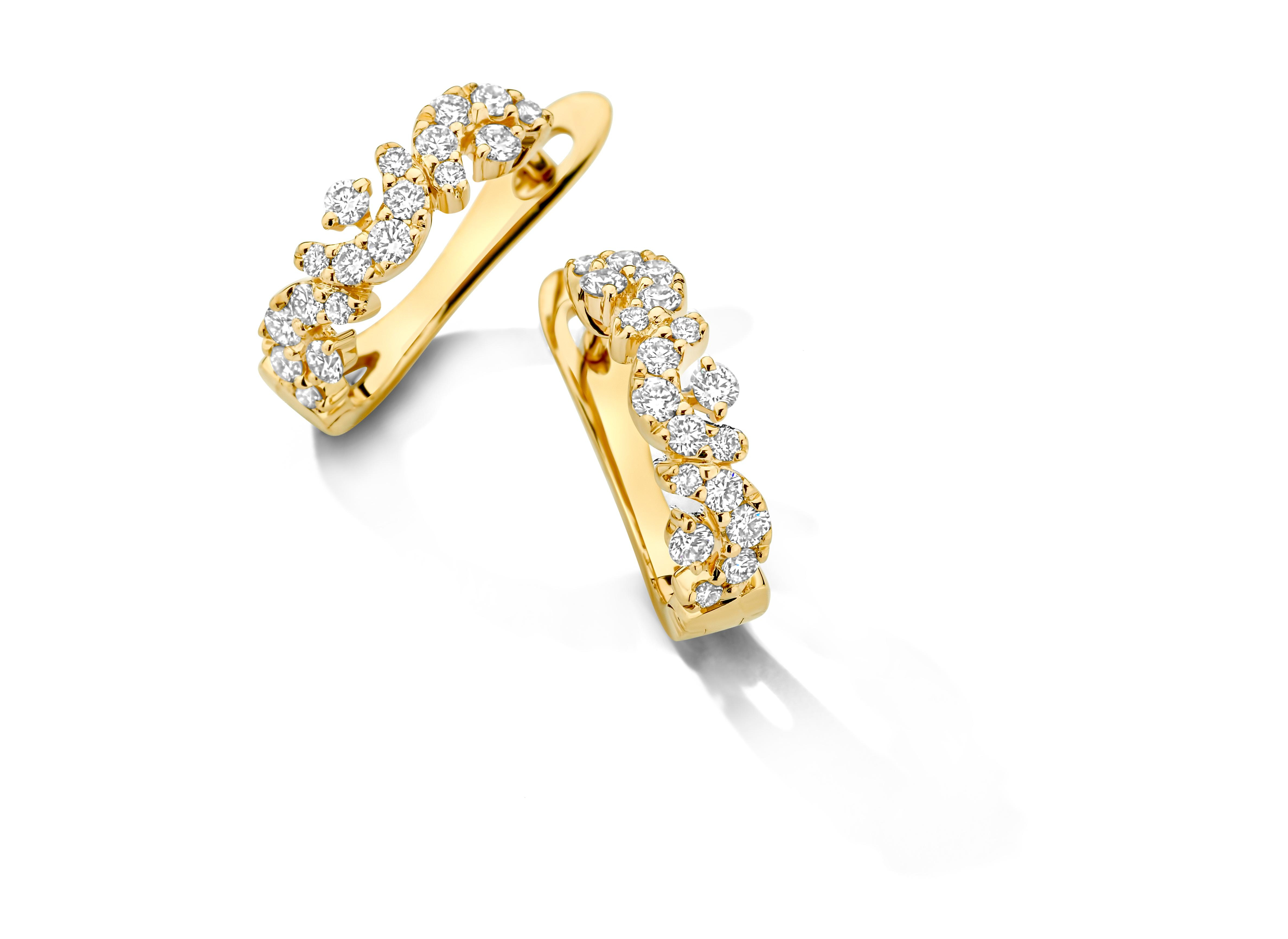 Oorringen in 18 karaat geel goud met 0.43ct natuurlijke briljant