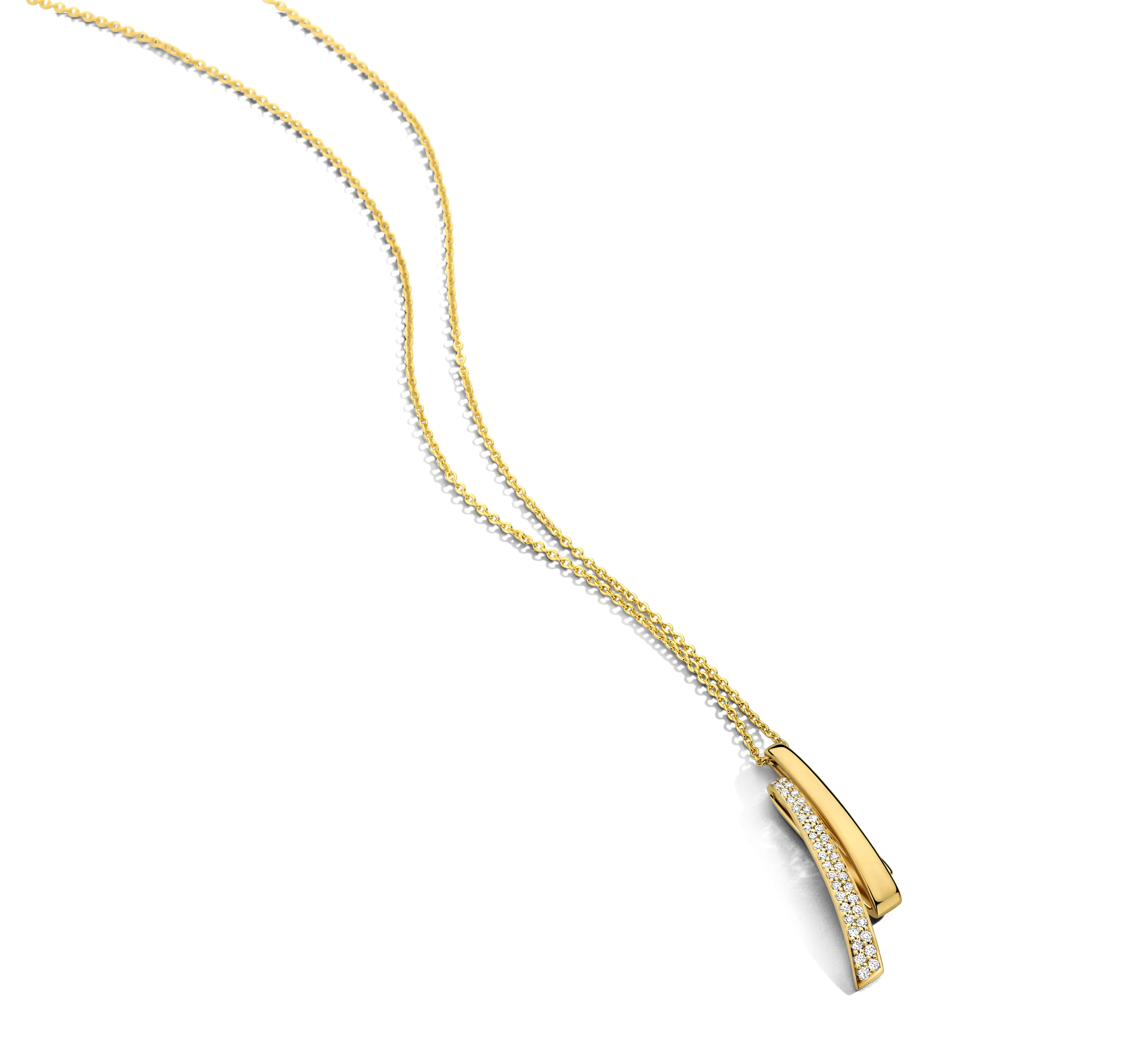 Ketting met hanger in 18 karaat geel goud met natuurlijke briljant gezet 0.12ct. 