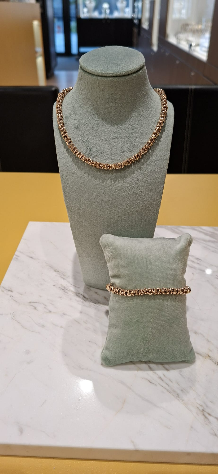 OCC-ROS&Eacute;ARMB. Ros&eacute;gouden armband occasion. 19cm/5mm.