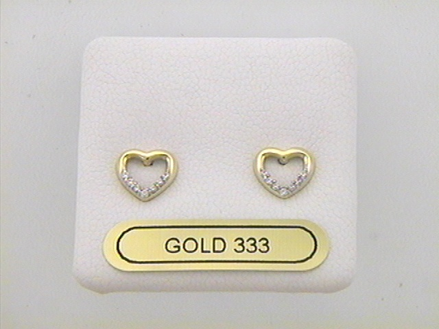Diese wunderschönen 333/- Gelbgold Herz-Ohrstecker sind perfekt für den täglichen Gebrauch oder besondere Anlässe, verleihen sie jedem Outfit Eleganz. Am besten tragen Sie sie zu hochgesteckten Frisuren oder Kurzhaarschnitten, um ihren Glanz optimal zur Geltung zu bringen. Ein Must-Have für jede Schmuckkollektion!