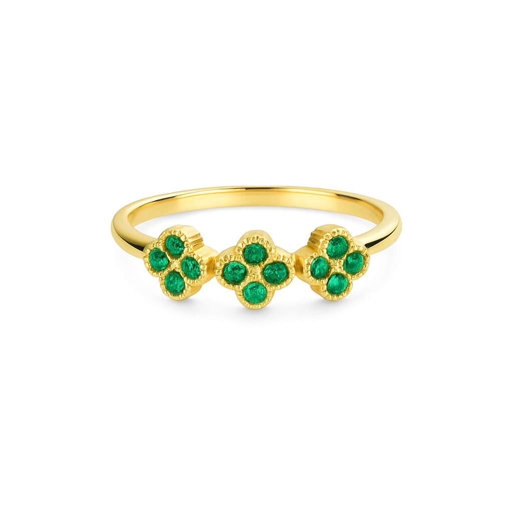 De Primrose is een van de eerste bloeiende bloemetjes in de lente, ze staat voor vernieuwing en optimisme. Ring Primrose 3 flower is hier uitgevoerd met 12 diamantjes en totaal 0.24crt. Ze is ook verkrijgbaar met 5 verschillende edelstenen. Naast een ring is de Primrose ook verkrijgbaar als hanger, armband, oorknopje en 'n oorbedel. Leverbare goudkleuren: 14kts geel, wit en roségoud. Alle Miss Spring sieraden worden handgemaakt van verantwoord, eerlijk en 100% gerecycled goud.
