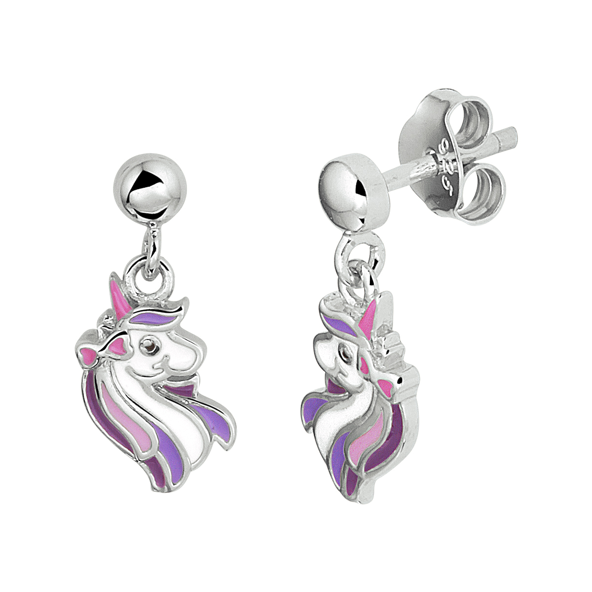 Gerhodineerd 925 zilveren oorhangers uitgevoerd met een emaille eenhoorn. De oorhangers hebben een totale hoogte van 1.6cm en een breedte van 7mm.