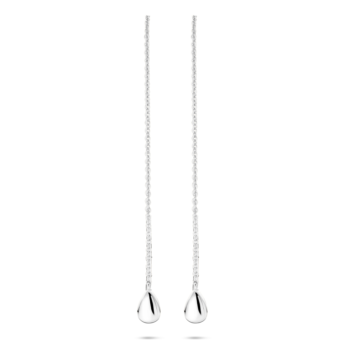 Gerhodineerd 925 zilveren doortrekoorbellen uitgevoerd met een druppel van 8x4.5mm.