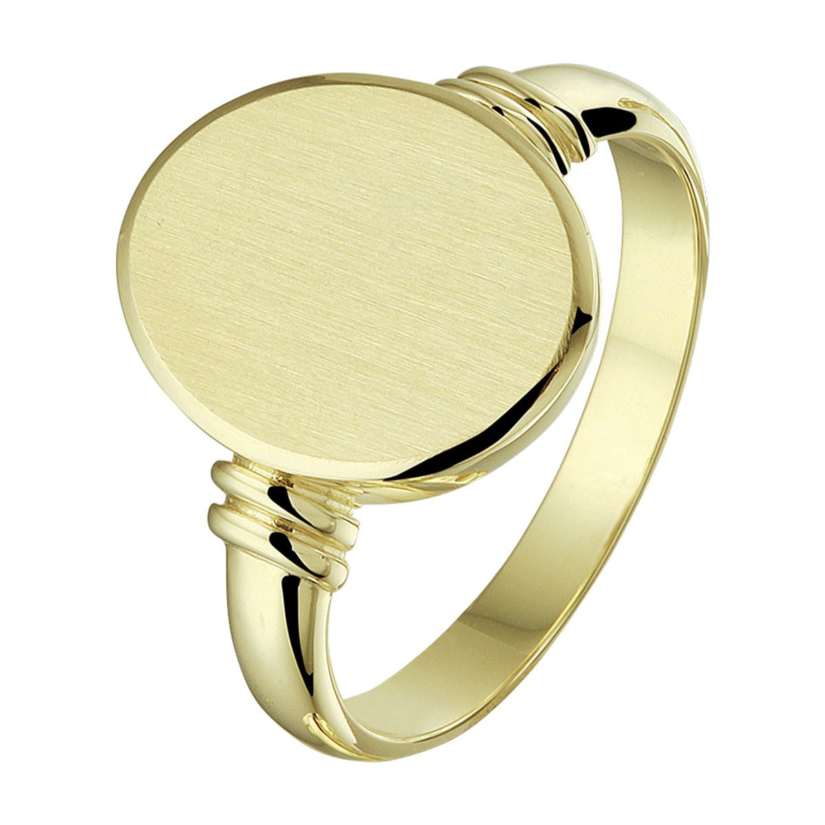 Stijlvolle geelgouden massieve graveerring met een afmeting van 15.5x12.5mm. De gediamanteerde afwerking en de robuuste afkanting maken de ring helemaal af.