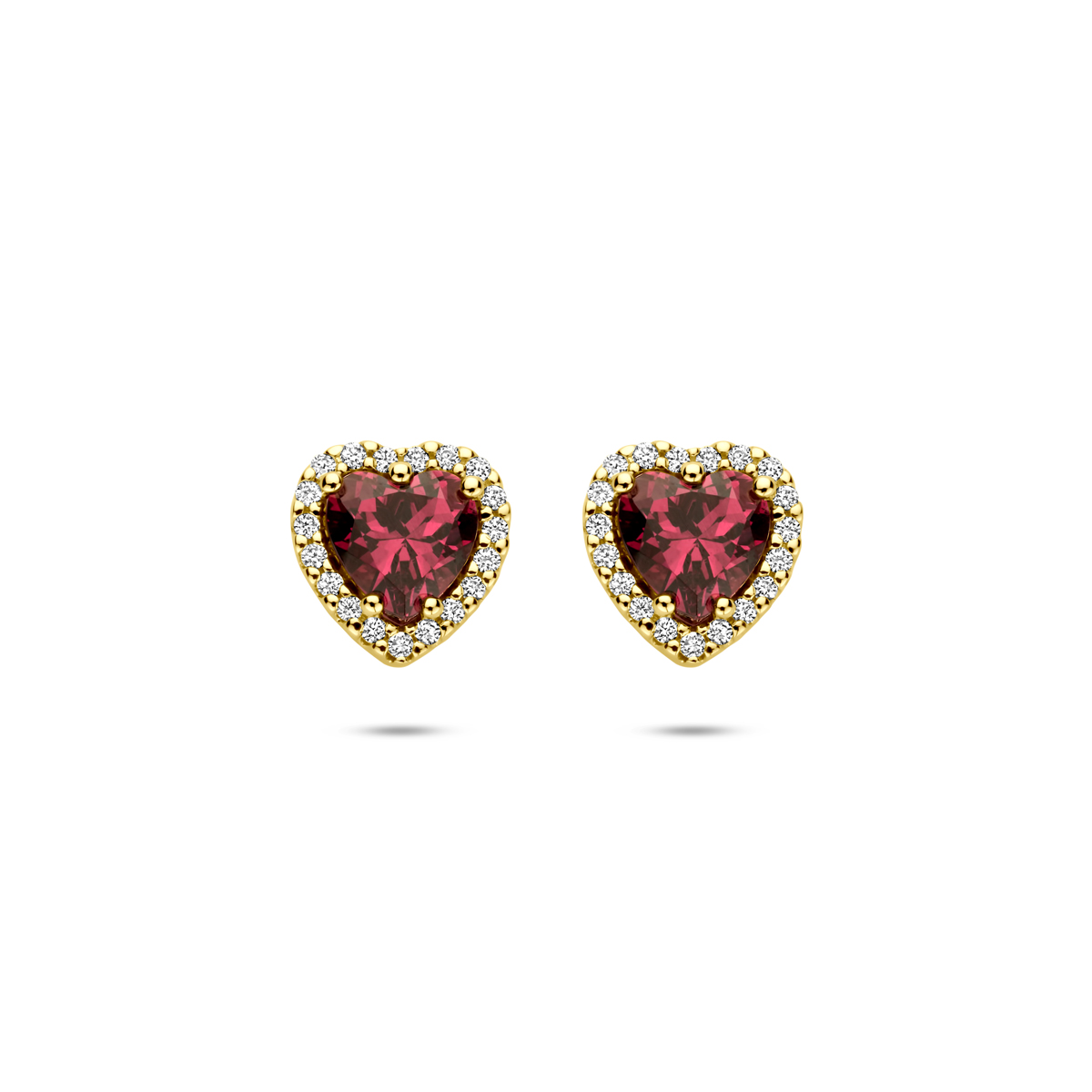 14k Geelgouden oorknoppen uitgevoerd met een roze rhodoliet hartje en diamant. De oorknoppen hebben een afmeting van 7.5x7mm. Het totale diamantgewicht is 0.10ct.