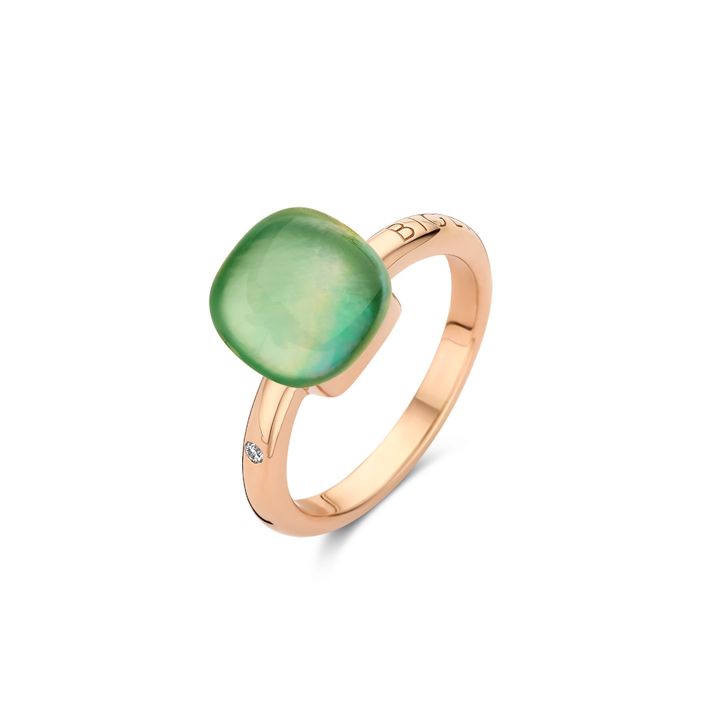 De Bigli Mini Sweety ring, modelnummer 20R88RLEAVVERMP, is een verfijnde gouden ring gemaakt van 18 karaat goud. Perfect voor elke gelegenheid, het kan solo of in combinatie met andere ringen worden gedragen voor een elegante look. 