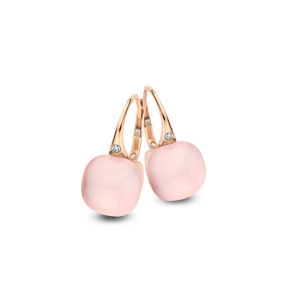 Bigli Mini Sweety oorbellen, modelnummer 20O42Rpqmp, zijn prachtige creolen van 18-karaats goud met een totaal karaatgewicht van 0,02. Deze elegante oorbellen zijn perfect voor zowel dagelijks gebruik als speciale gelegenheden. Draag ze met opgestoken haar om hun schoonheid te accentueren en een verfijnde uitstraling te creëren.