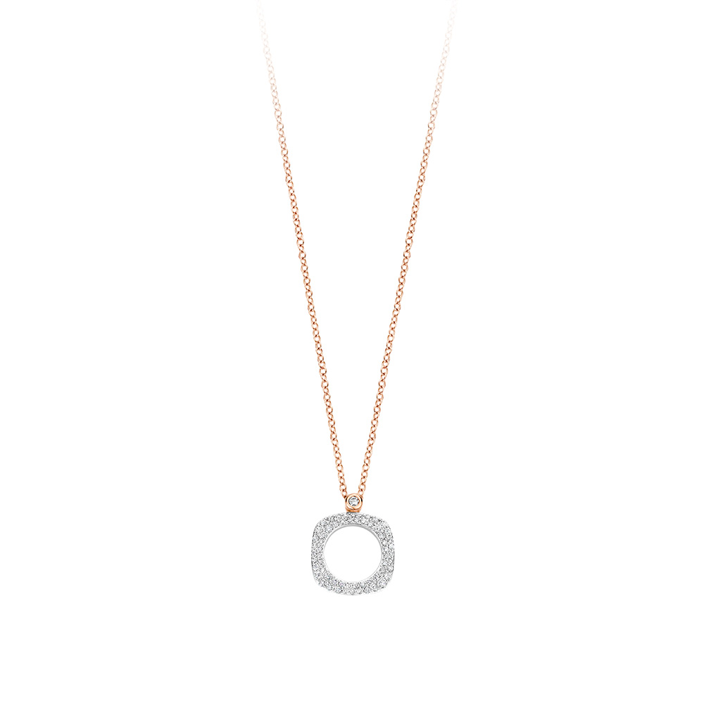De Bigli Elements hanger, modelnummer 23H84RWDIA/45, is een verfijnde ketting ontworpen voor sieradenliefhebbers. Deze prachtige halsketting tilt elke outfit naar een hoger niveau door zijn elegante en tijdloze ontwerp. Draag het als een statement piece op een eenvoudige blouse of jurk om de schoonheid van de hanger te laten schitteren. Een must-have accessoire voor speciale gelegenheden!