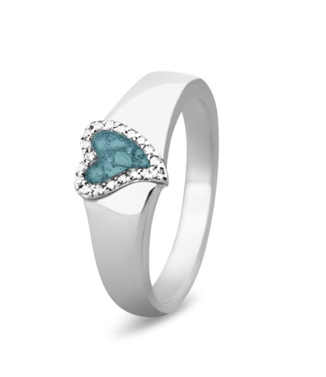 Hart ring met zirkonia of diamant. Deze ring wordt bovenop, in het hartje gevuld met as, haar of moedermelk.