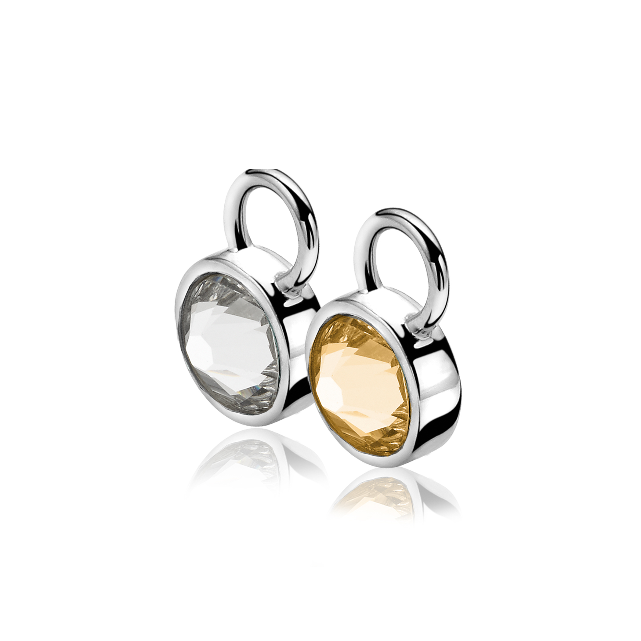 ZINZI zilveren oorbedels met dubbelzijdig Swarovski crystals in champagne en crystal wit. Perfect te matchen met stralende Zinzi oorringen om zo een onmisbare look te cre&euml;ren. Hang ze sierlijk aan je zilveren Zinzi oorringen . De oorringen zijn niet bij de prijs inbegrepen. Vervaardigd van eerste gehalte zilver (925) en met extra rodiumlaag voor een langdurige glans.