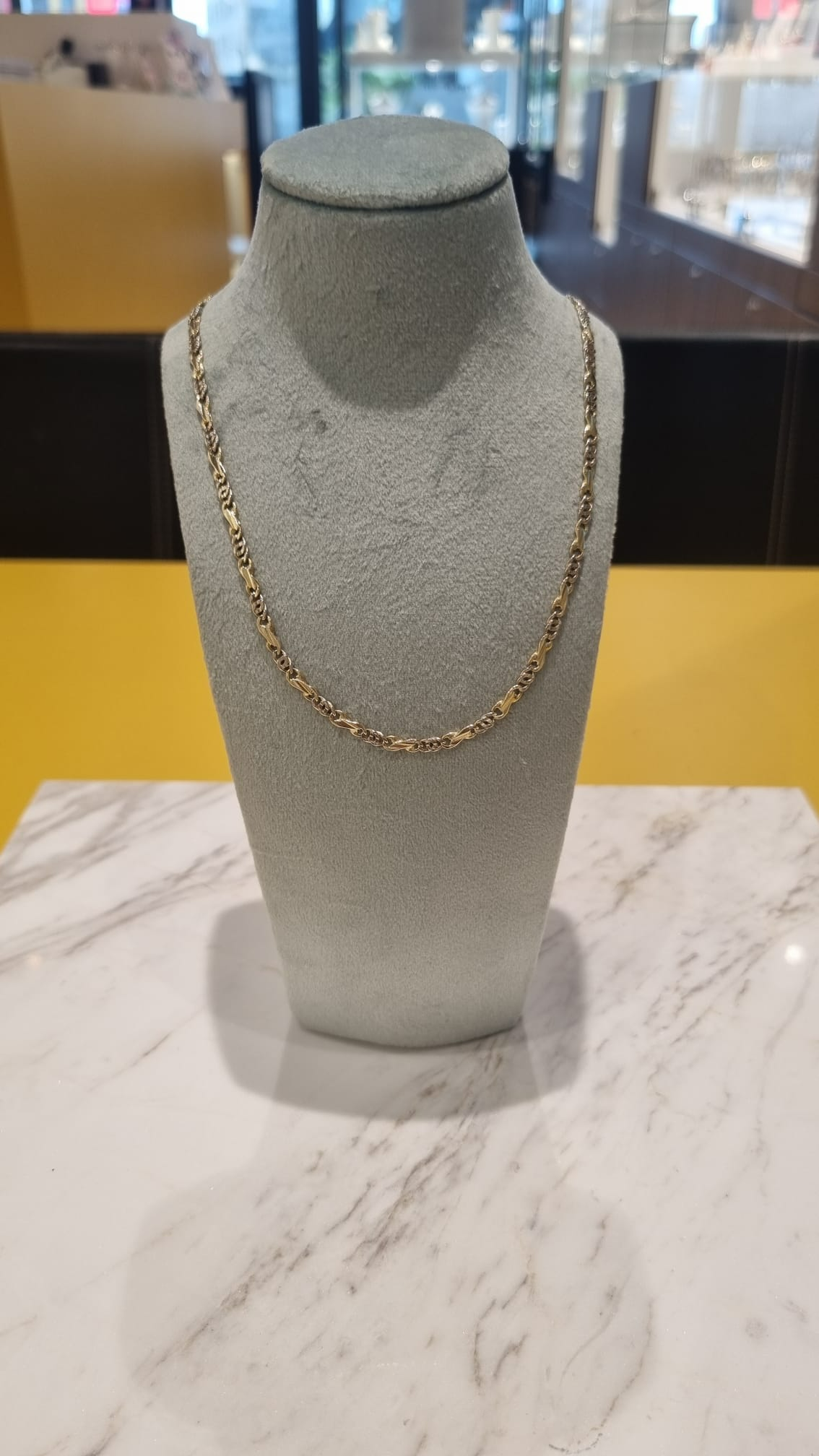 OCC-COLLVALKOOG. Bicolor gouden collier valkoog, occasion. 60cm/3mm.