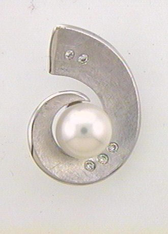 Halsschmuck Ref.-Nr.: mf1226 585/- Gold 5 Diamant Wesselton kleine Einschl&uuml;sse Brillantschliff 0.08ct. 