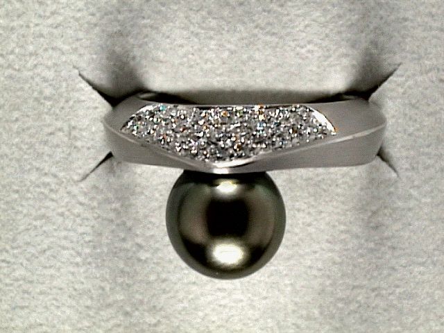 Handschmuck Ref.-Nr.: R-4697-WTAPBR 750/- Gold, wei&szlig; Tahitiperle Grau Ringgr&ouml;&szlig;e 56
