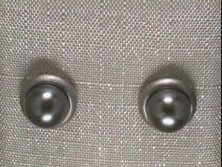 Kopf.-und Ohrschmuck Ref.-Nr.: 22-544-27 375/- Gold 2 China Zuchtperlen 5,5-6,0 mm Grau 