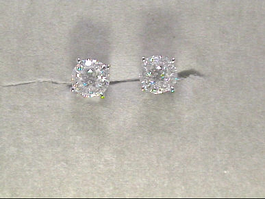 Ohrschmuck Ref.-Nr.: NEVEA018W 750/- Gold 20 Diamant Wesselton Sehr,sehr kleine Einschl&uuml;sse Brillantschliff 0,66ct. 