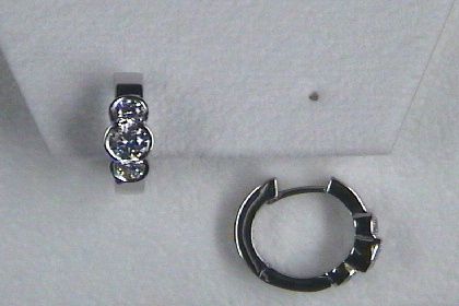 Ohrschmuck Ref.-Nr.: 708408019 333/- Gold, wei&szlig; 6 Zirkonia  