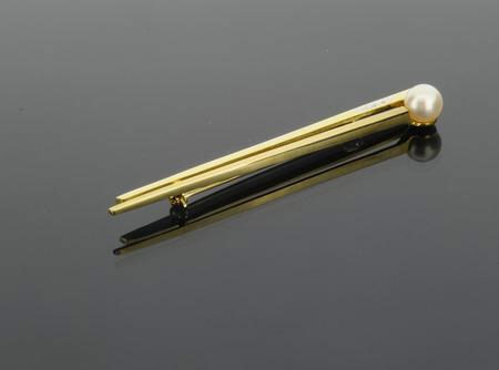Wilhelm M&uuml;ller Ansteckschmuck Ref.-Nr.: 228634019 585/- Gold, gelb 3 Diamant Wesselton kleine Einschl&uuml;sse Achtkant   1 Akoya Zuchtperle 6,5-7,0 mm Rosa Rund