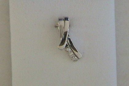 Wilhelm M&uuml;ller Halsschmuck Ref.-Nr.: 256115019 585/- Gold, wei&szlig; 3 Diamant Wesselton deutliche Einschl&uuml;sse Brillantschliff 0,07ct. 