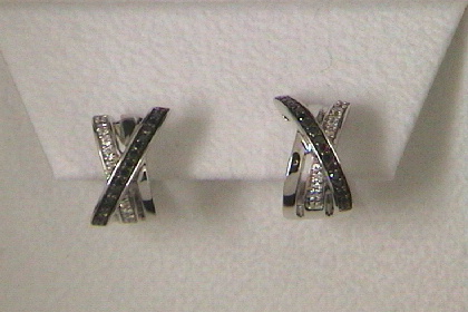 Kopf.-und Ohrschmuck Ref.-Nr.: 2973710 585/- Gold 30 Diamant schwarz 0.18ct. 16 Diamant Wesselton kleine Einschl&uuml;sse Brillantschliff 0.07ct. 