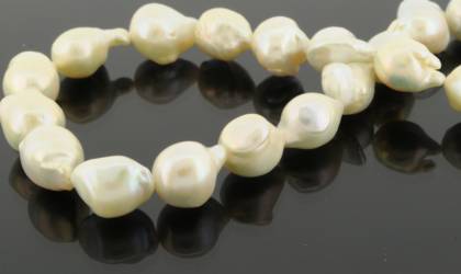 Halsschmuck Ref.-Nr.: 4600137 Perlen 29 China Zuchtperlen 10,5 bis 11 mm Rosa 