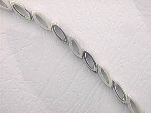 Max Fr&ouml;hlich Halsschmuck Ref.-Nr.: 666/171169/42 925/- Silber, wei&szlig; L&auml;nge 42cm