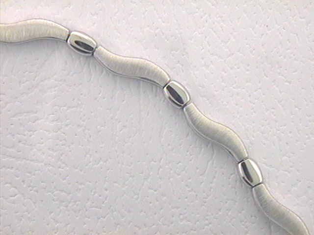 Max Fr&ouml;hlich Halsschmuck Ref.-Nr.: 666/171161/45 925/- Silber, wei&szlig; L&auml;nge 45cm