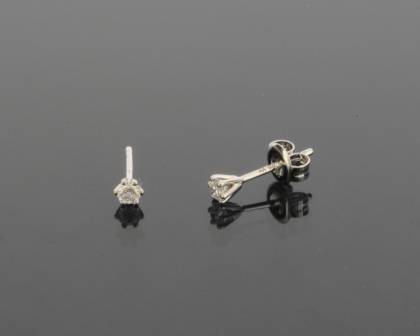 Wilhelm M&uuml;ller Kopf.-und Ohrschmuck Ref.-Nr.: 297620019 585/- Gold, wei&szlig; 2 Diamant Wesselton kleine Einschl&uuml;sse Brillantschliff 0,15ct. 